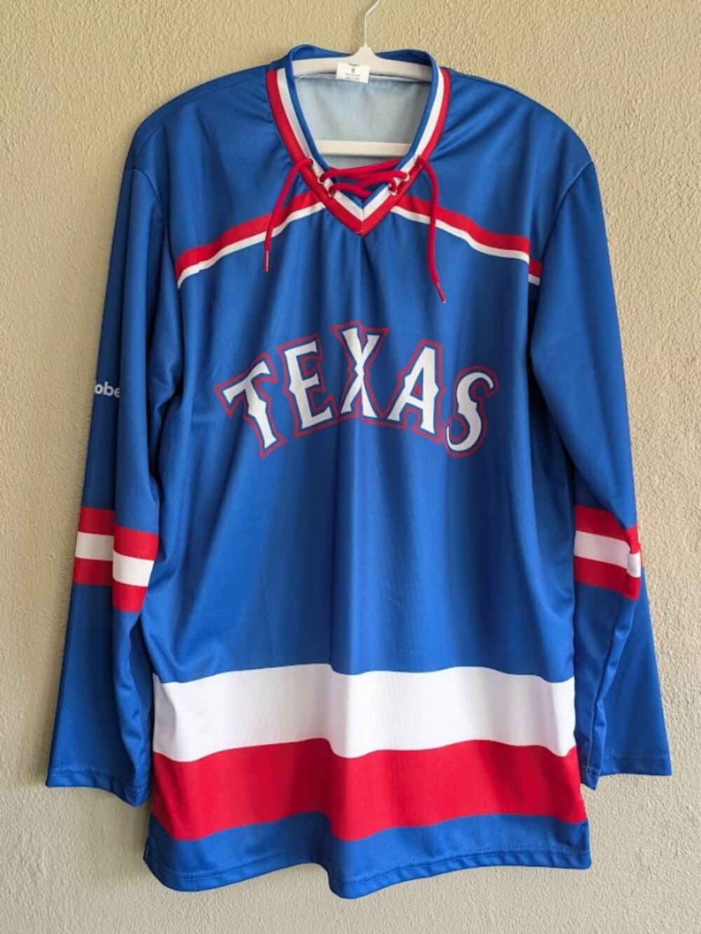 Texas Rangers Stadium Giveaway Hockey-Style Jersey đ
